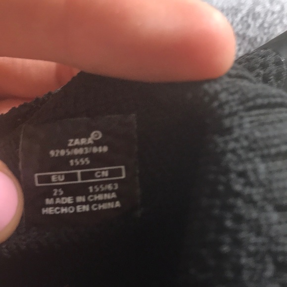 Shoes - Picture 4 of 4